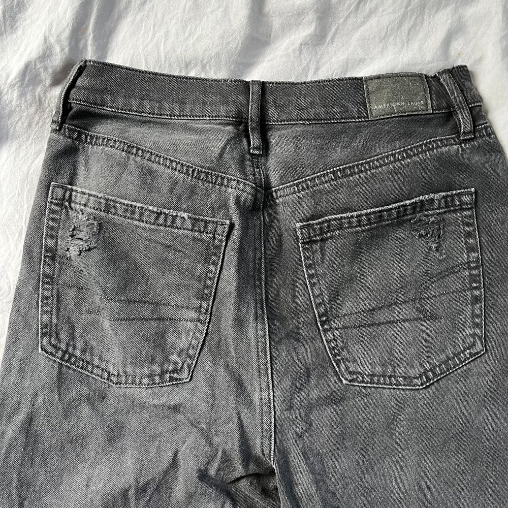 American Eagle Distressed High Rise Mom Jeans, Size 4 Short